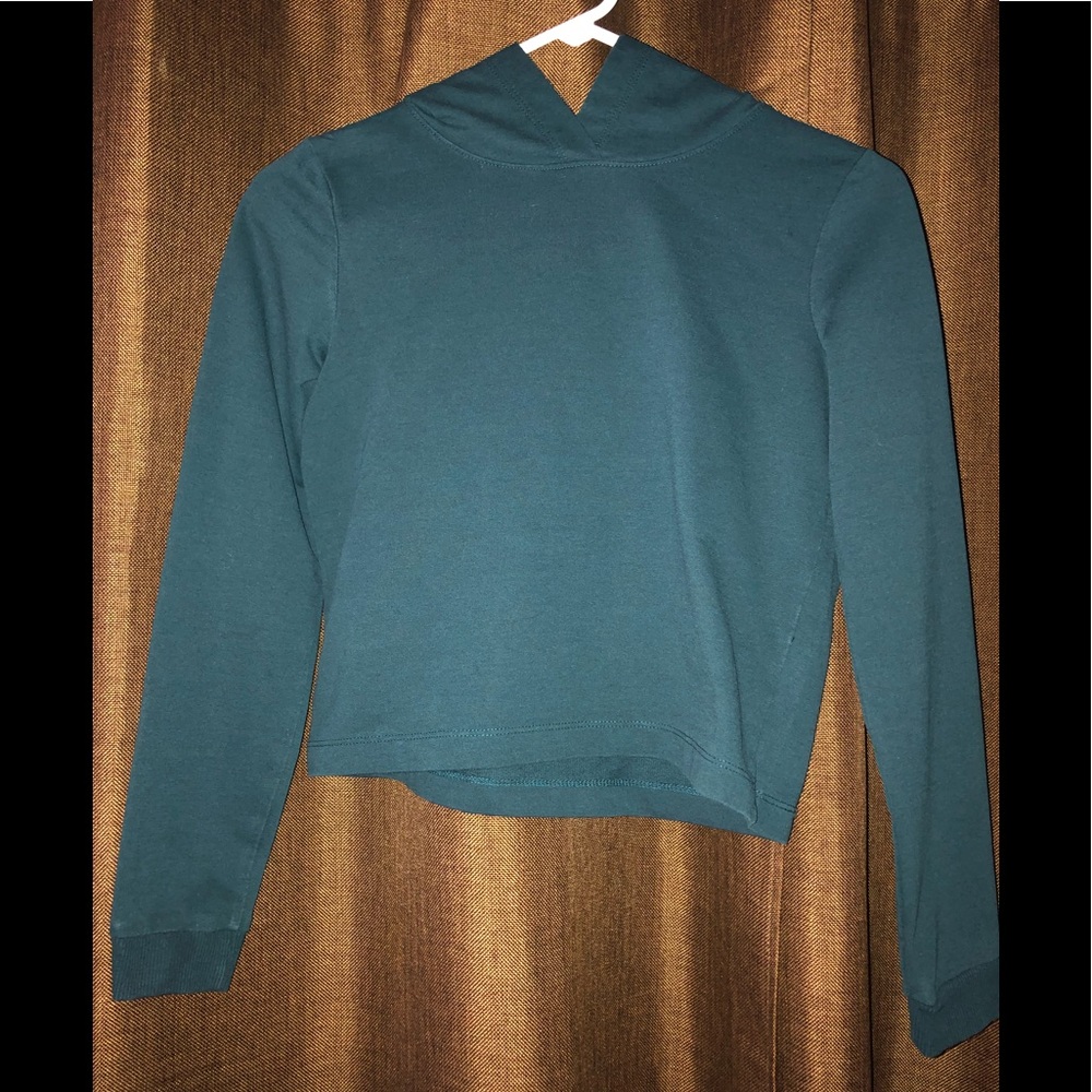 Girls EUC Eucalyptus Green crop hoodie! Size 10/12